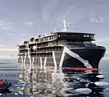 Magellan Discoverer_Exterior_03