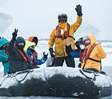 antarctica-expedition-hero-graphic-compressed